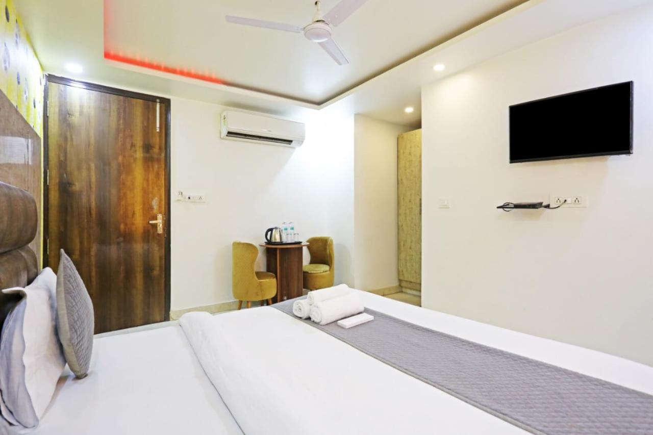 Hotel Broadway Near Delhi Airport Neu-Delhi Exterior foto